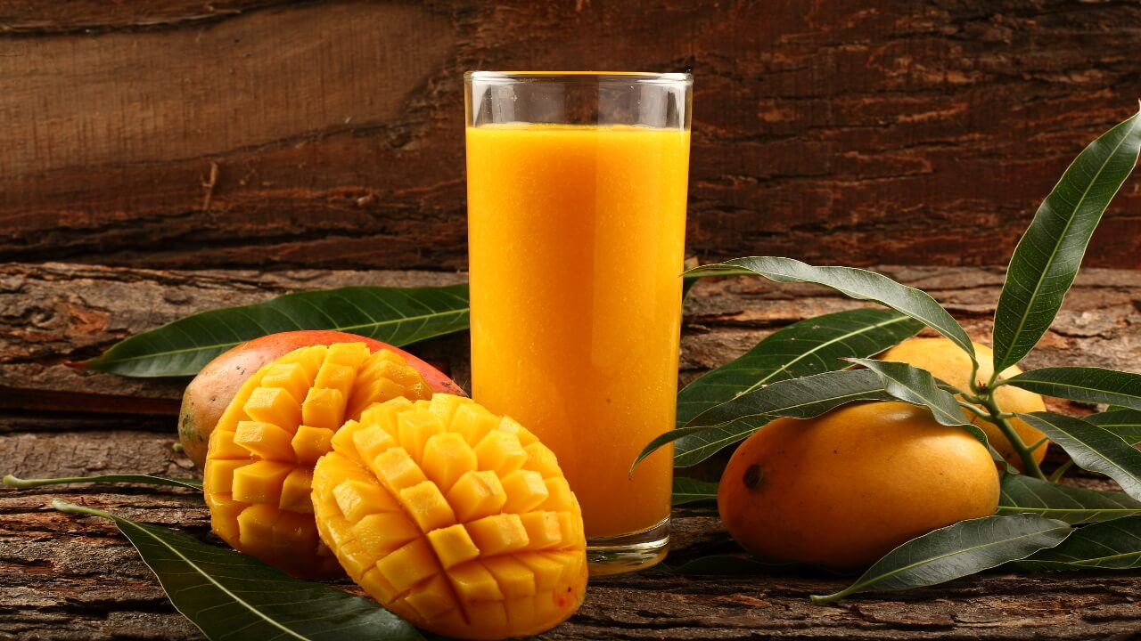 The health benefits of mango juice