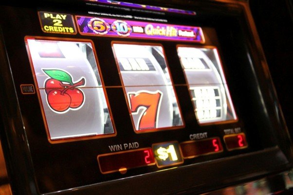 The Evolution of Online Slots From Traditional Casinos to Digital Play